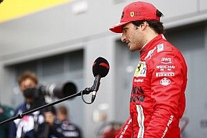 Sainz: "Barrichello'yu eleştirebilecek pozisyonda değilim"