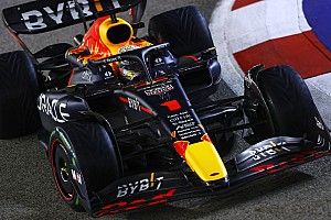 Verstappen: "Team had mij voorlaatste ronde af moeten laten maken"