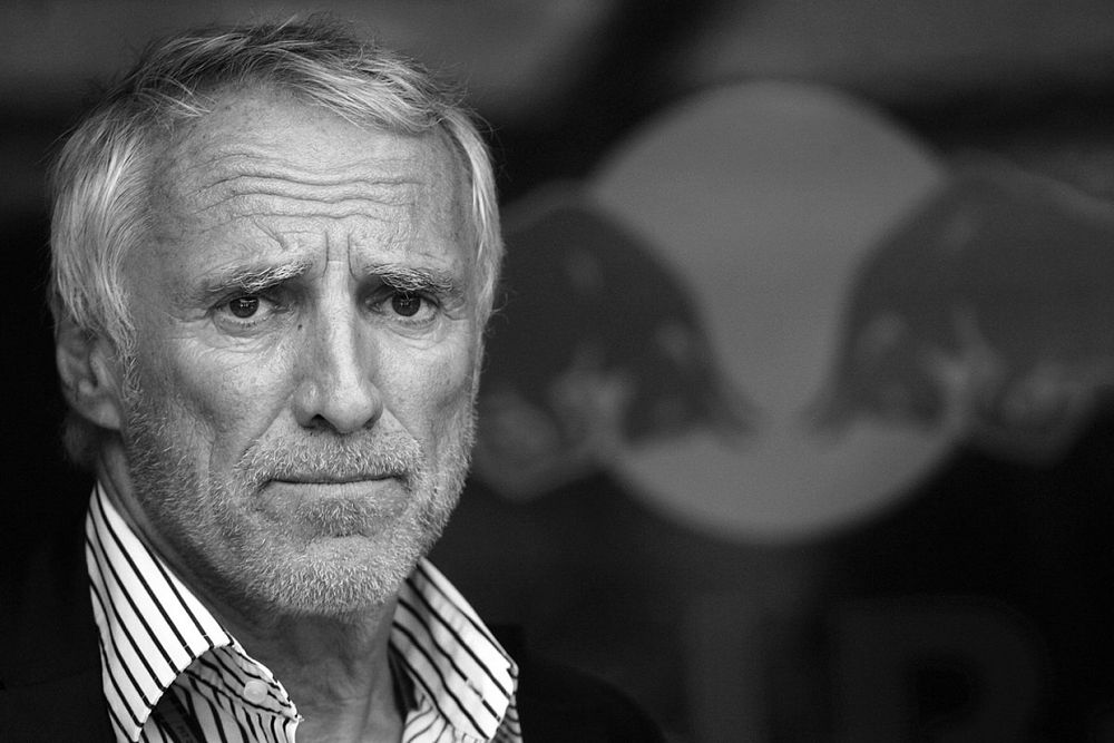 Red Bull y la FIA pausan sus negociaciones tras la muerte de Mateschitz