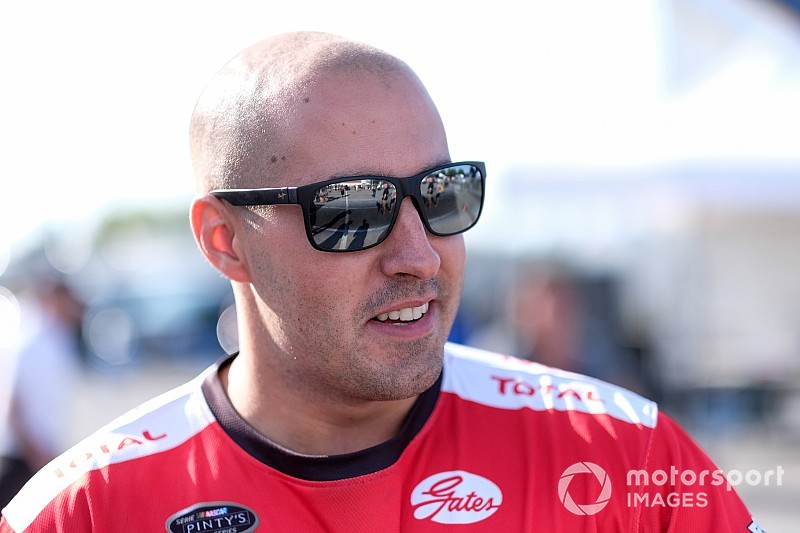 Kevin Lacroix dominates for historic win in NASCAR Pinty’s Series