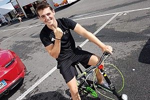 Carrera Cup Italia: tutto pronto per le libere a Vallelunga, Mosca già... pedala!