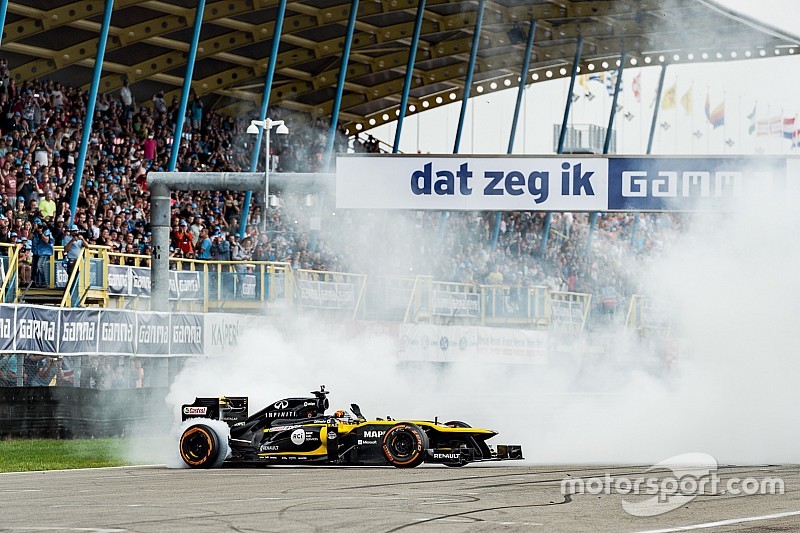 Sainz in Assen: “Hoop dat ze hier een Formule 1-race krijgen”