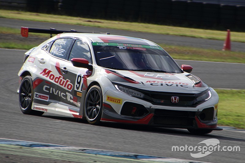 97号車シビックTCRの大津弘樹「重いクルマに合わせきれていない」