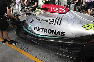 Mercedes W13: el nuevo fondo plano que parece no funcionar
