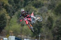 Gajser wint eerste manche GP Letland, Prado crasht