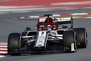 Raikkonen: Daha yumuşak lastikleri çalıştırmakta zorlanıyoruz