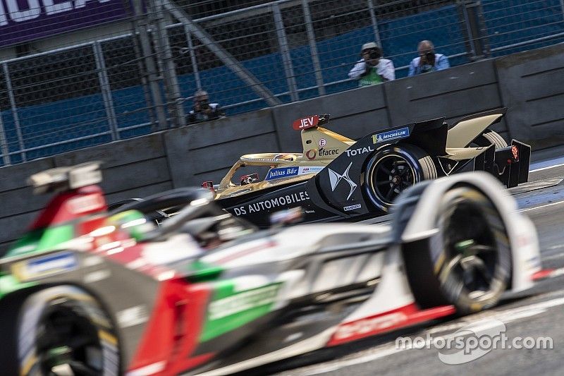 Vergne, indignado con tanto accidente en Fórmula E: "Esto no es automovilismo"