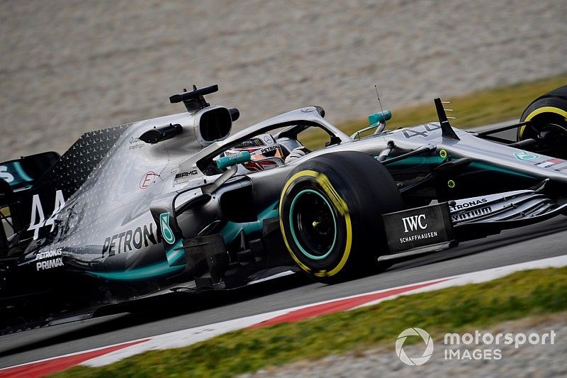 Hamilton és Bottas is kipipálta a mai programot