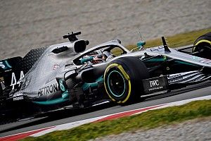Hamilton és Bottas is kipipálta a mai programot