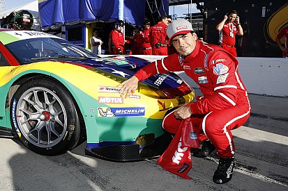 Marcos Gomes exalta trabalho “fantástico” de equipe em pole position