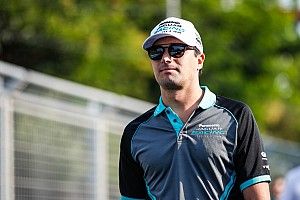 „Hamilton nem lenne ilyen domináns egy versenyképes csapattárs mellett"