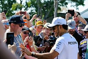 Australian GP cans autograph sessions, selfies