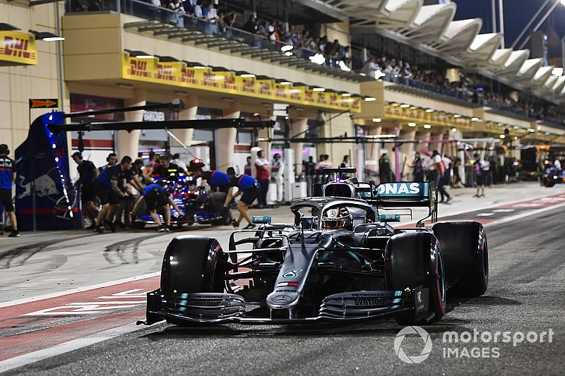 Hamilton és a Mercedes is a Ferrari egyenesben mért tempójában látja a különbséget