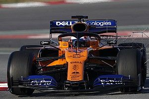 Sainz logra el tiempo más rápido de 2019 y Vettel sufre un accidente