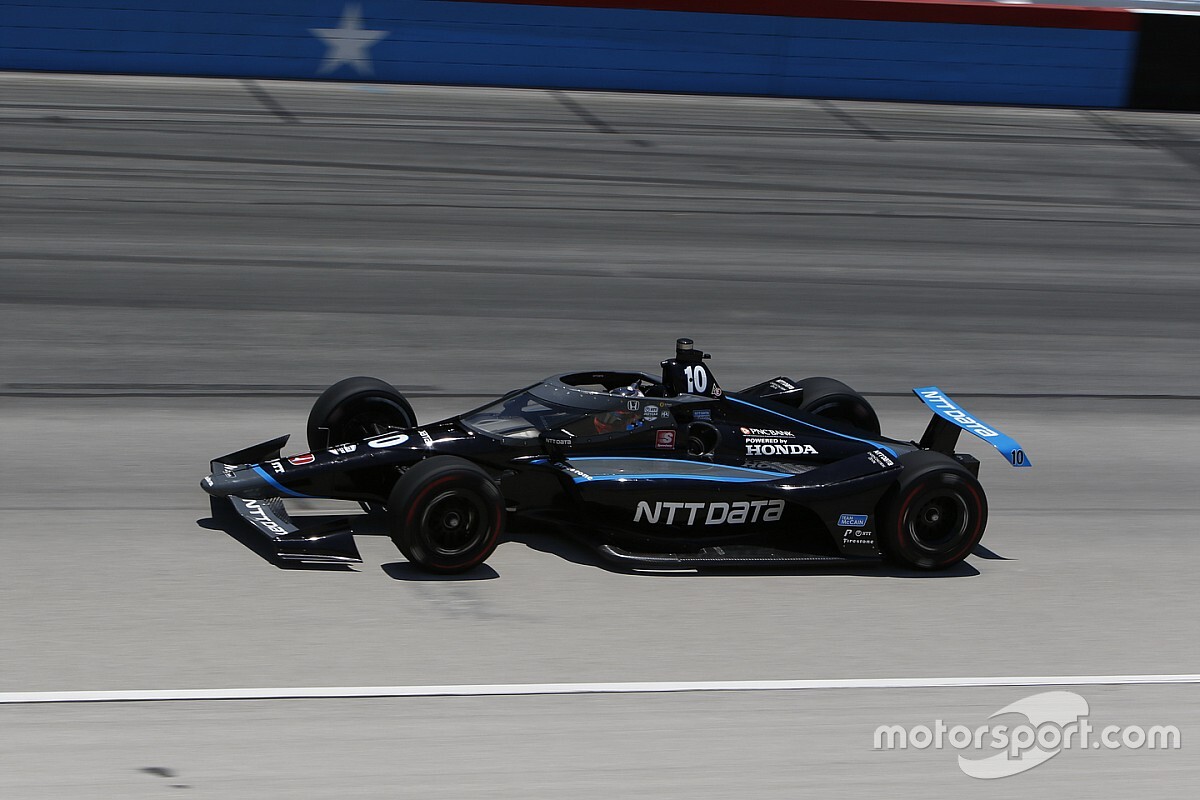 McLaren упустил победу в IndyCar за два круга до финиша
