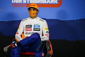 McLaren vende mascarillas contra la COVID-19 con fines benéficos
