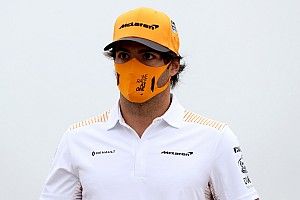 Ini Syarat agar Karier Carlos Sainz Lebih Lama di Ferrari