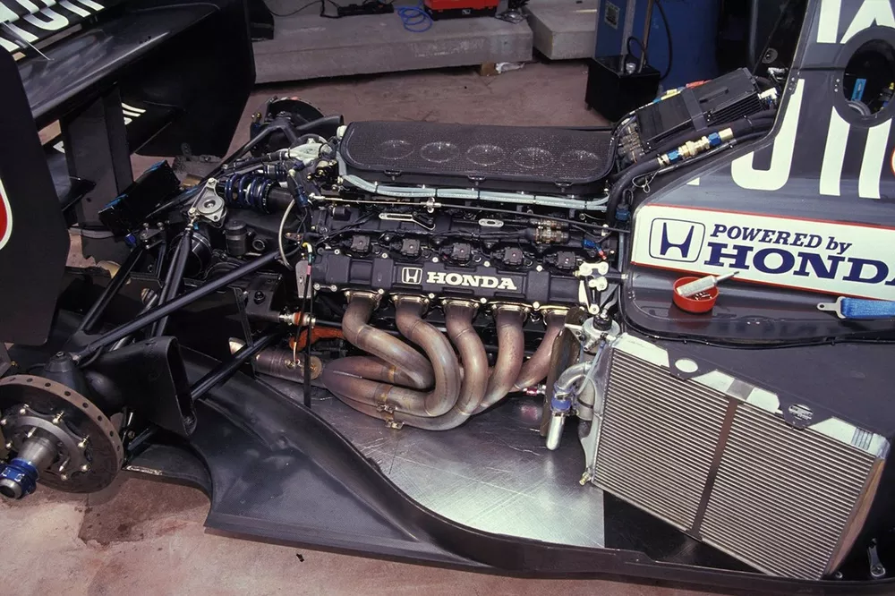 A Honda 3.5 V10 engine in a Tyrrell 020
