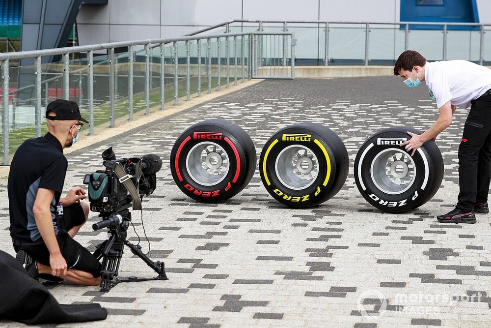 Strategie: Pirelli per due pit, ma c'è chi studia per uno solo