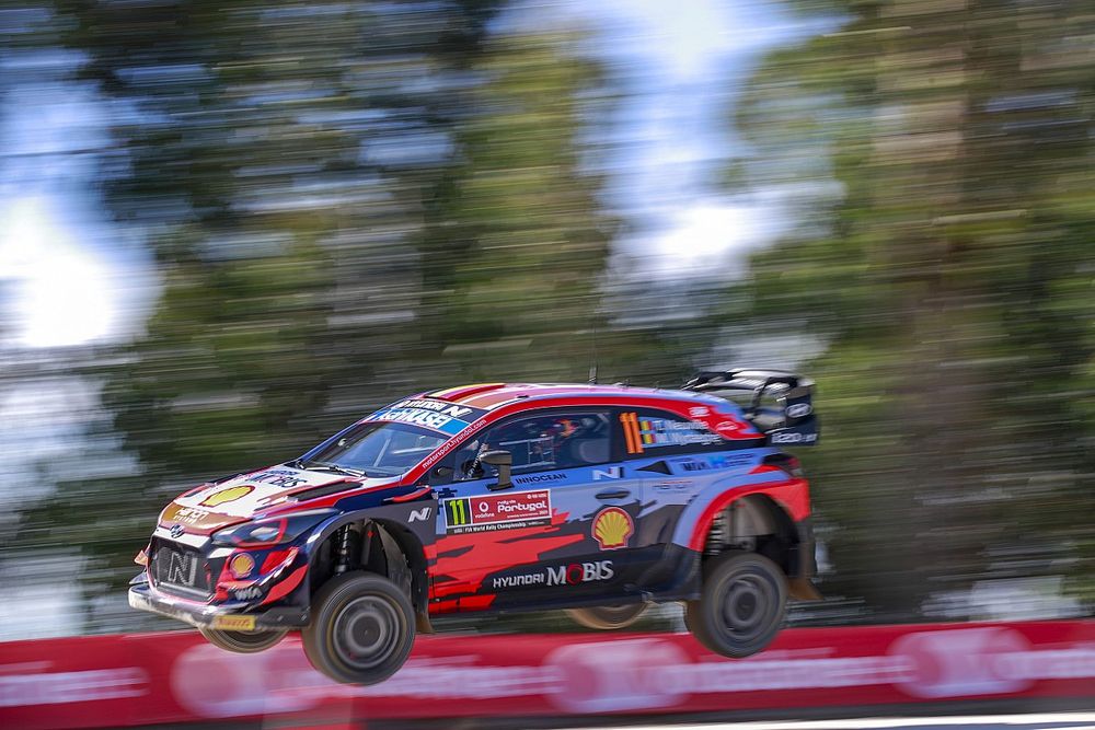 ES4 à 6 - Sordo tient son rang devant un impressionnant Neuville