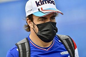 Alonso in gran spolvero grazie a una nuova idroguida