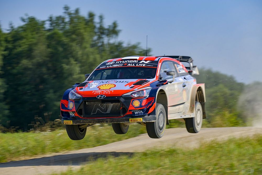 WRC, Rally Estonia, PS4: Tanak si ritira. Katsuta terzo