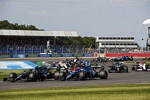 Alonso sobre Vettel: tenía muchas ansias al llegar a la curva