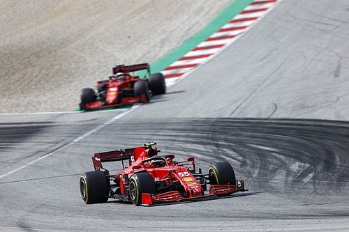 Sainz: Teamgeest belangrijker dan strijd met Leclerc in kampioenschap