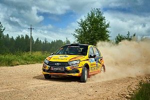 Не только Ф1: в выходные пилоты LADA поборются в ралли «900 озер»