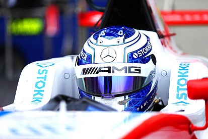 Mercedes prend un nouveau pilote sous son aile