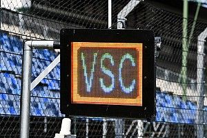Les panneaux lumineux obligatoires et permanents en F1 et MotoGP