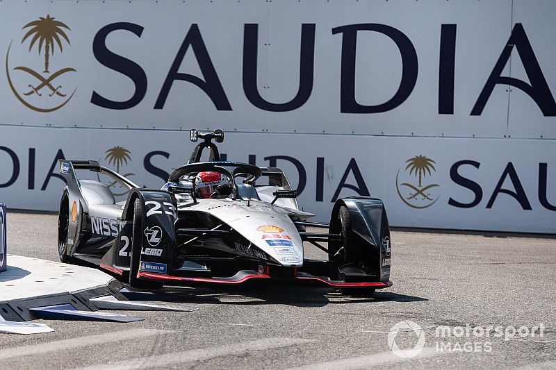 Buemi sikerével és Vergne pechjével elmaradt a bajnokavatás New Yorkban