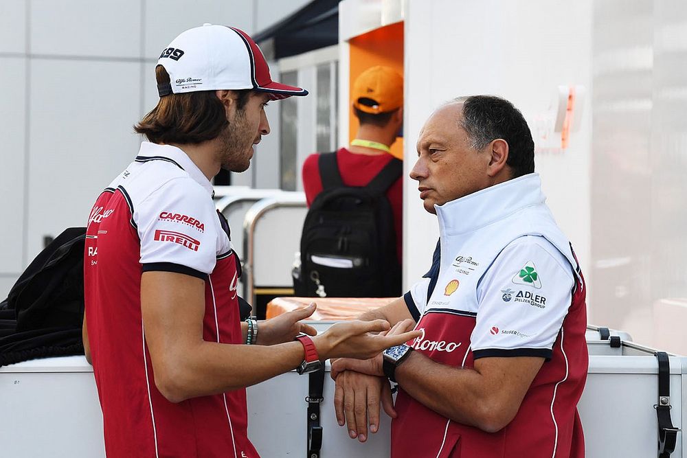 Vasseur "pas fan" de l'attitude récente de Giovinazzi