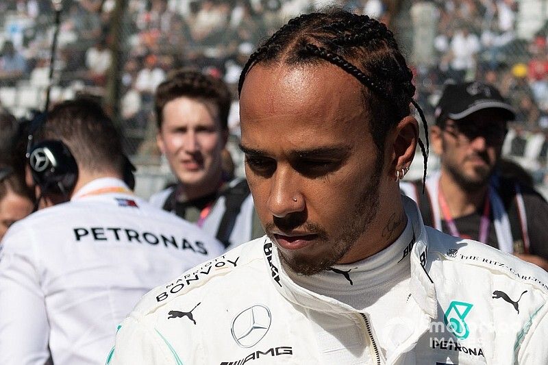 Hamilton rejtélyes poszttal üzent, de nem világos, hogy kinek és mit