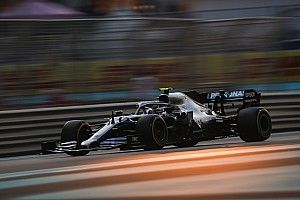 Bottas lidera pero choca con Grosjean en Abu Dhabi