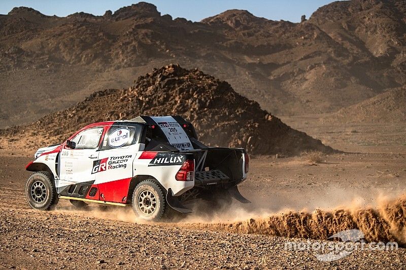 Alonso sube el listón y acaba 3º la penúltima etapa del Rally Ula Neom