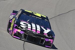 Jimmie Johnson leads final practice at Las Vegas