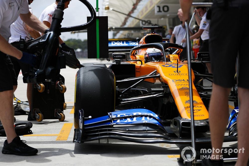Sainz mérnöki ismereteket és közgazdaságtant tanul az F1-es szünetben
