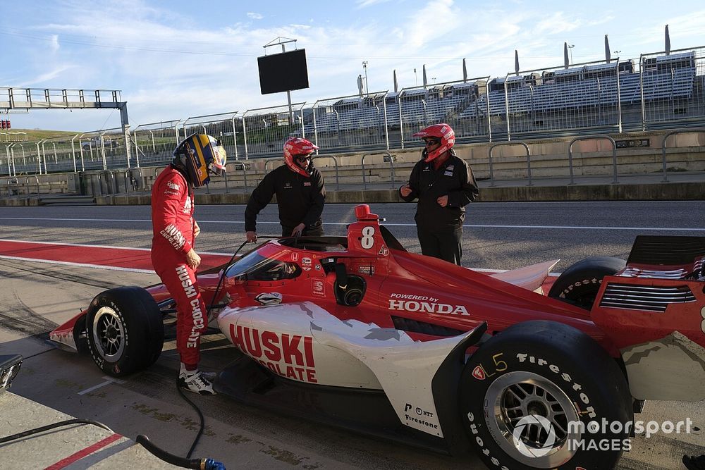 IndyCar: New car, hybrid timeline to be set in “next 30 days”