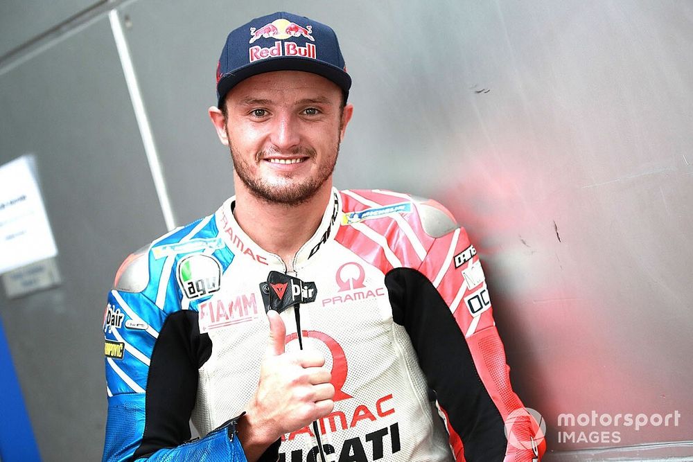 Miller viajó desde Australia y ya está rodando en Montmeló