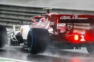 Alfa Romeo, kırmızı-beyaz renkle devam edecek