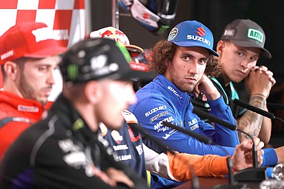 Viñales y Rins se jugarán el podio del Mundial en Valencia