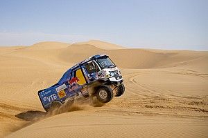 Dakar | Camion, Tappa 8: Sotnikov nel poker Kamaz