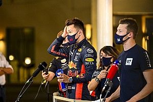 Horner: Alex a csapatunk értékes tagja, ezt fogja csinálni jövőre