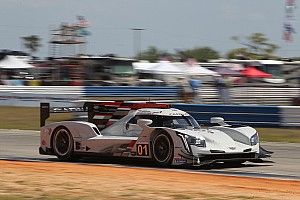 Ongelukkige botsing kost Van der Zande kans op zege in Sebring