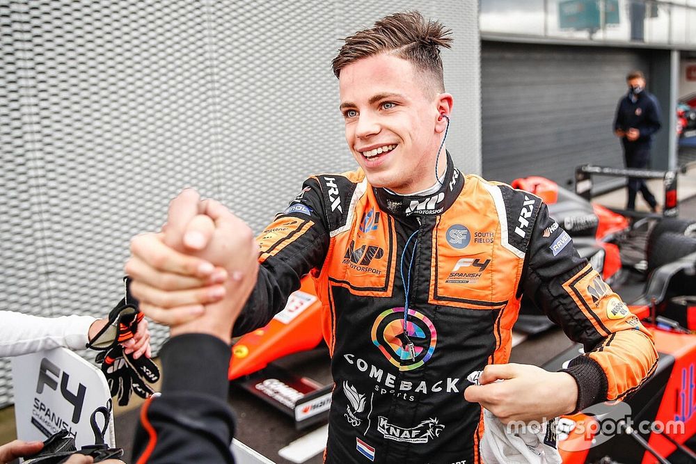Haverkort overtuigend kampioen in Spaans Formule 4