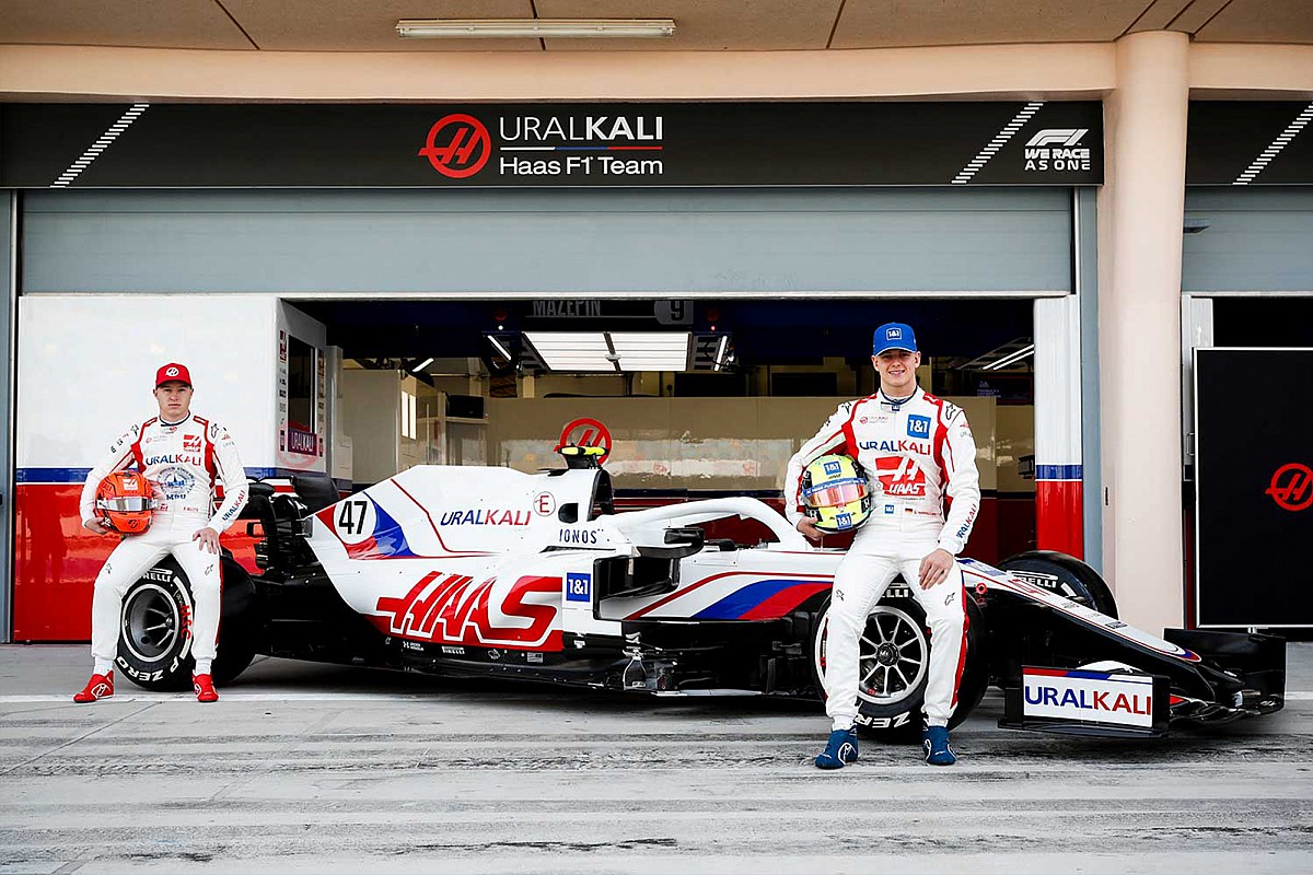 Haas formally unveils VF-21 F1 car following Bahrain shakedown