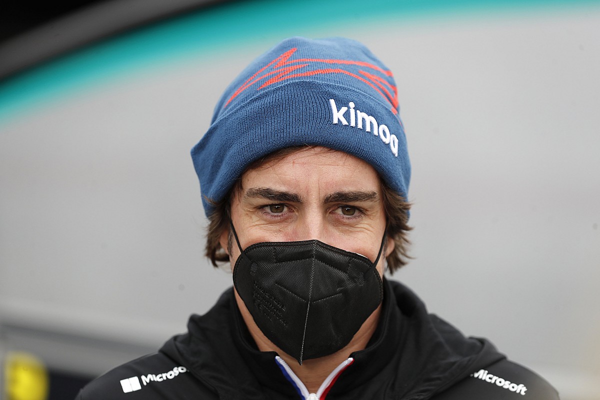 Alonso: “F1’e ayak uydurmak WEC ve IndyCar’a göre daha zor”