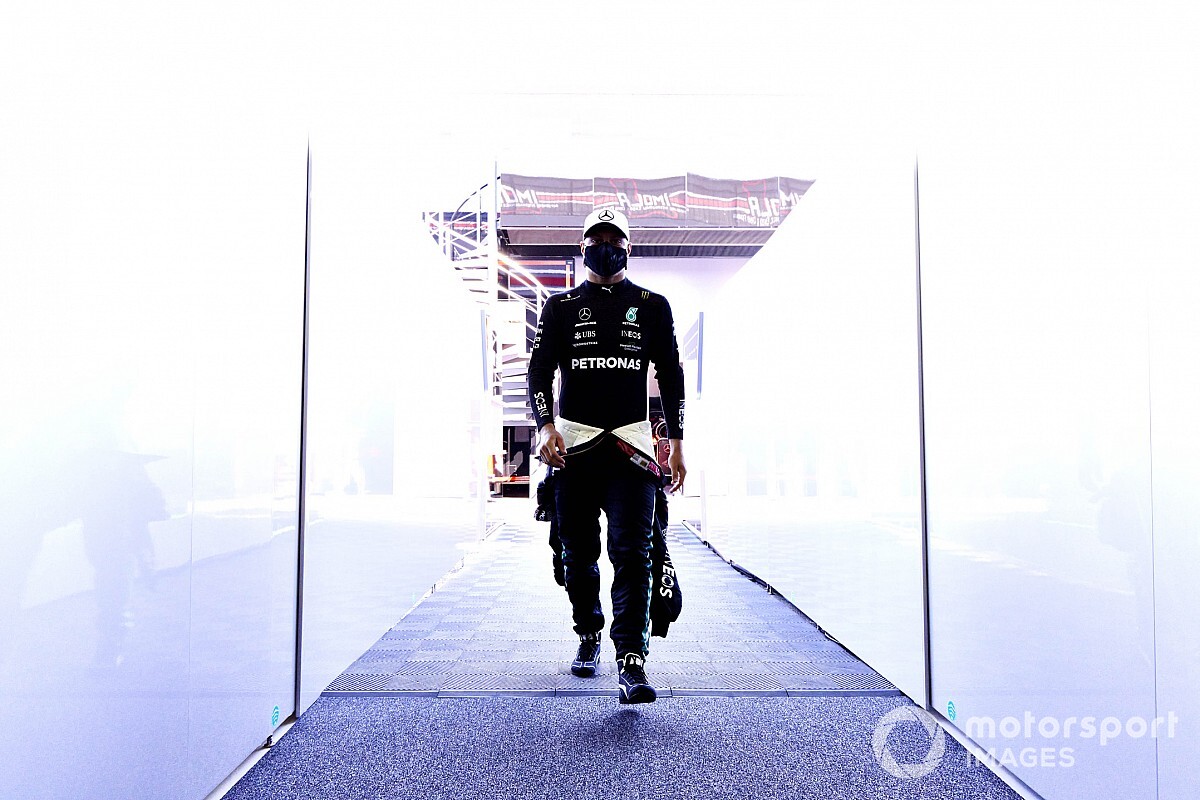 F1: Wolff admite que Bottas está dando “passos para trás” na carreira