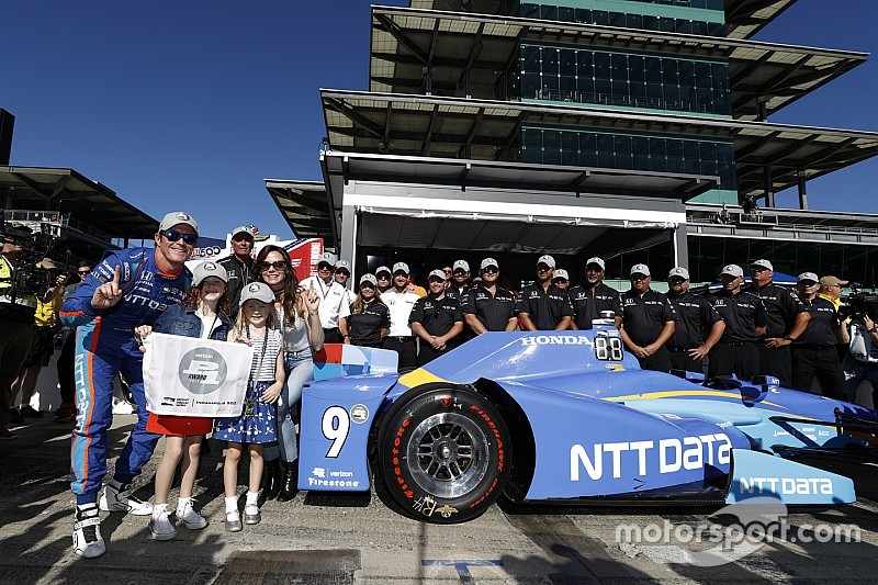 Dixon é pole para Indy 500; Alonso é 5º, Kanaan 7º e Helio 19º